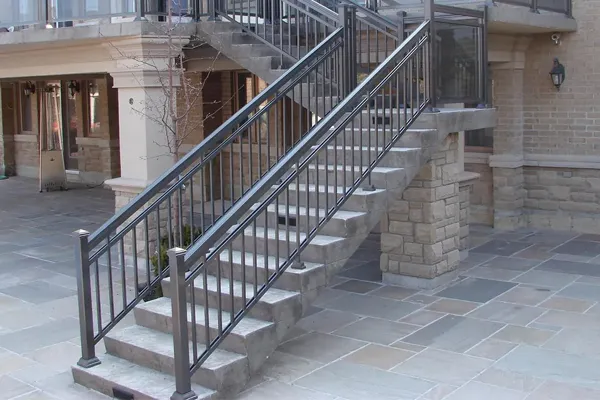 aluminum-Staircases-railings.jpg