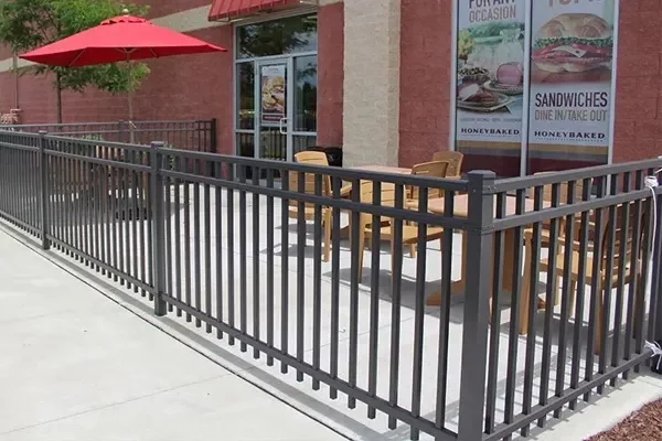commercial-aluminum-Fences